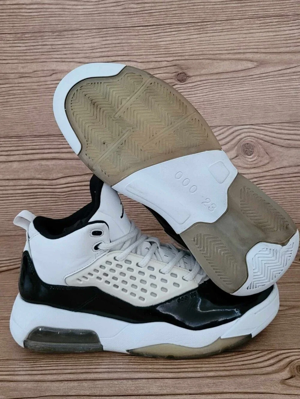 Jordan Maxin 200 'White Ice'